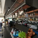 Ξενοδοχείο Lara Suite's