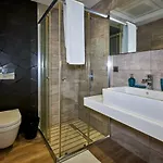 Lara Suite's Hotel *