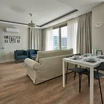 ホテル Lara Suite's