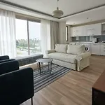 ホテル Lara Suite's