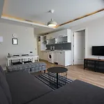 ホテル Lara Suite's *